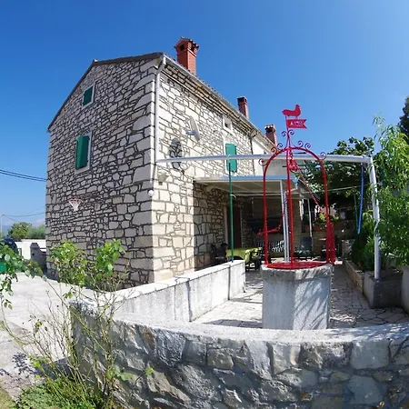 House In Village Дом отдыха Rakalj