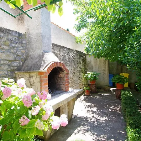 House In Village 펜션 *