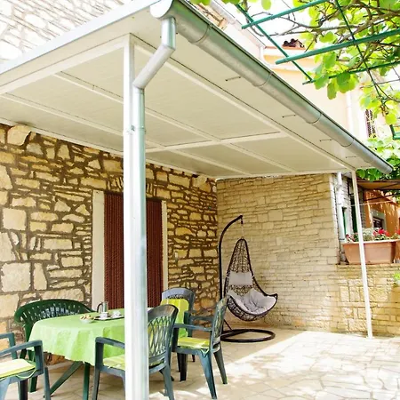 House In Village 펜션 Rakalj