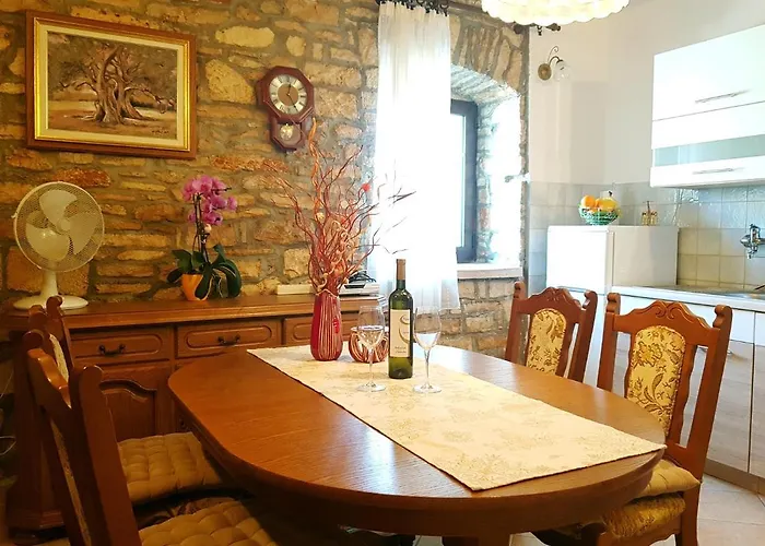 펜션 House In Village *