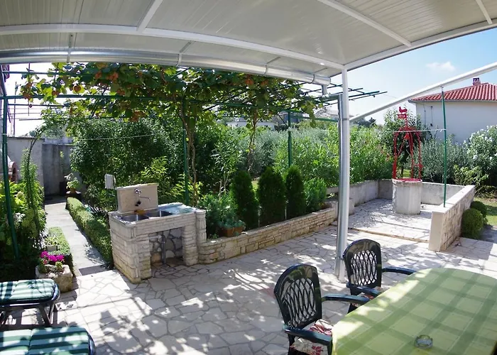 House In Village * Rakalj